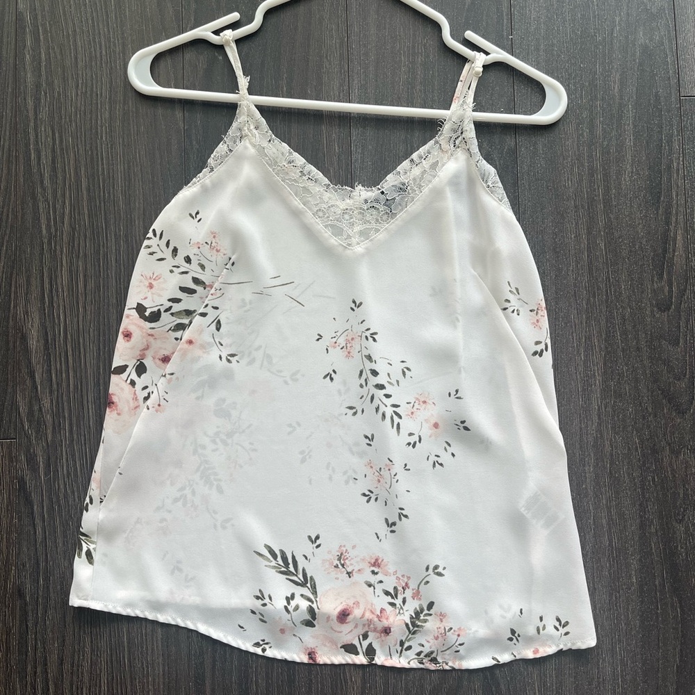 2/$15 DYNAMITE White Floral Lace Camisole - XS